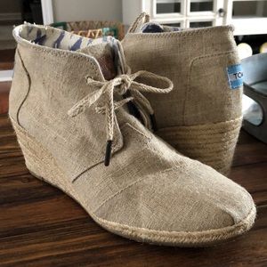Toms Desert Wedge Bootie